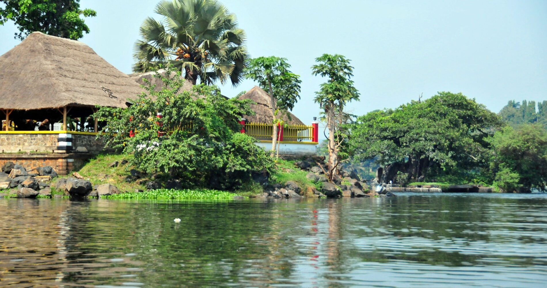 Fahrt von Entebbe / Kampala nach Jinja